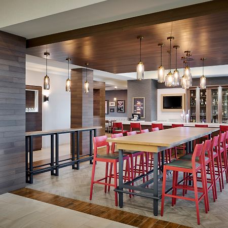 Holiday Inn & Suites Oakville At Bronte By Ihg Buitenkant foto