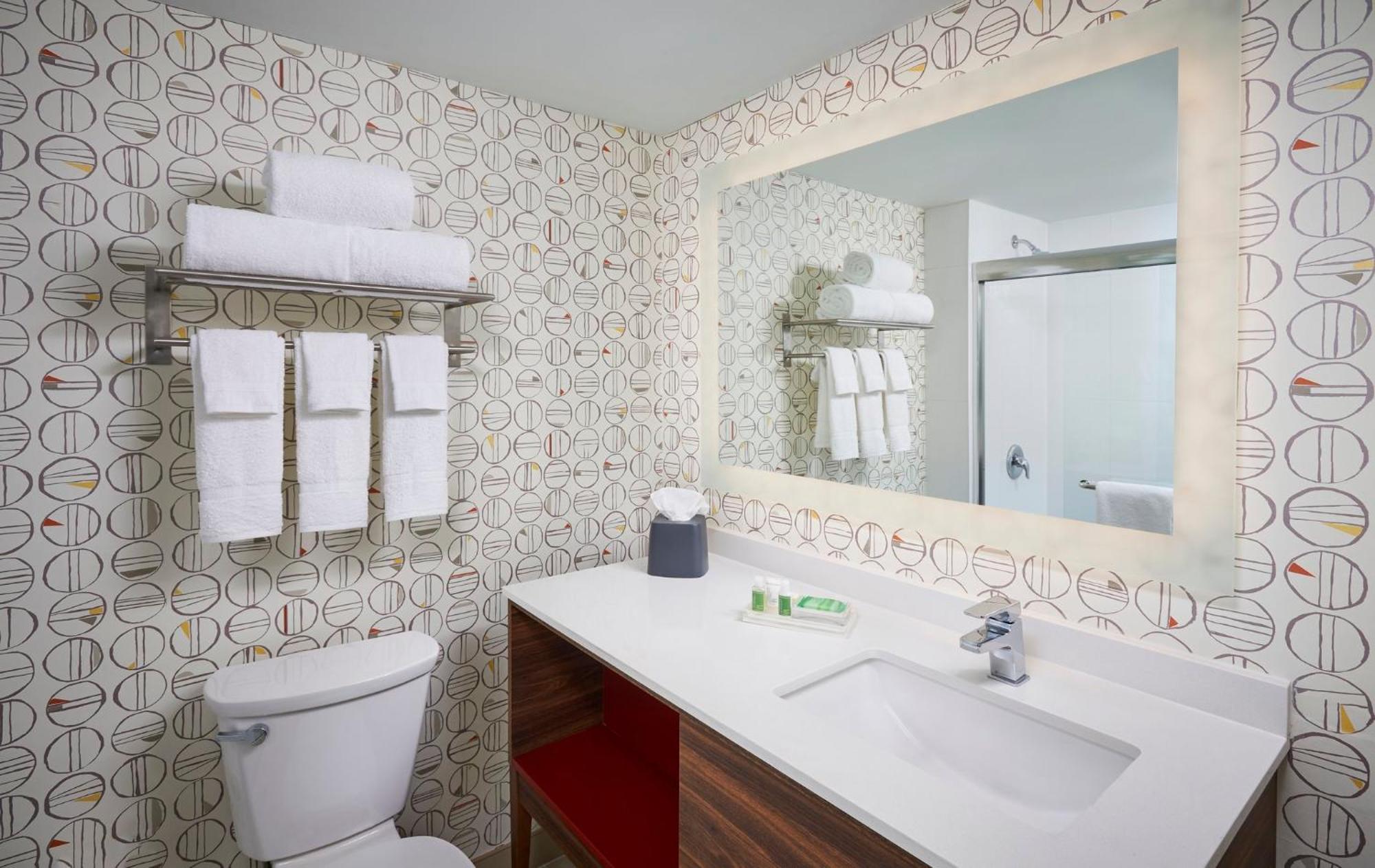 Holiday Inn & Suites Oakville At Bronte By Ihg Buitenkant foto